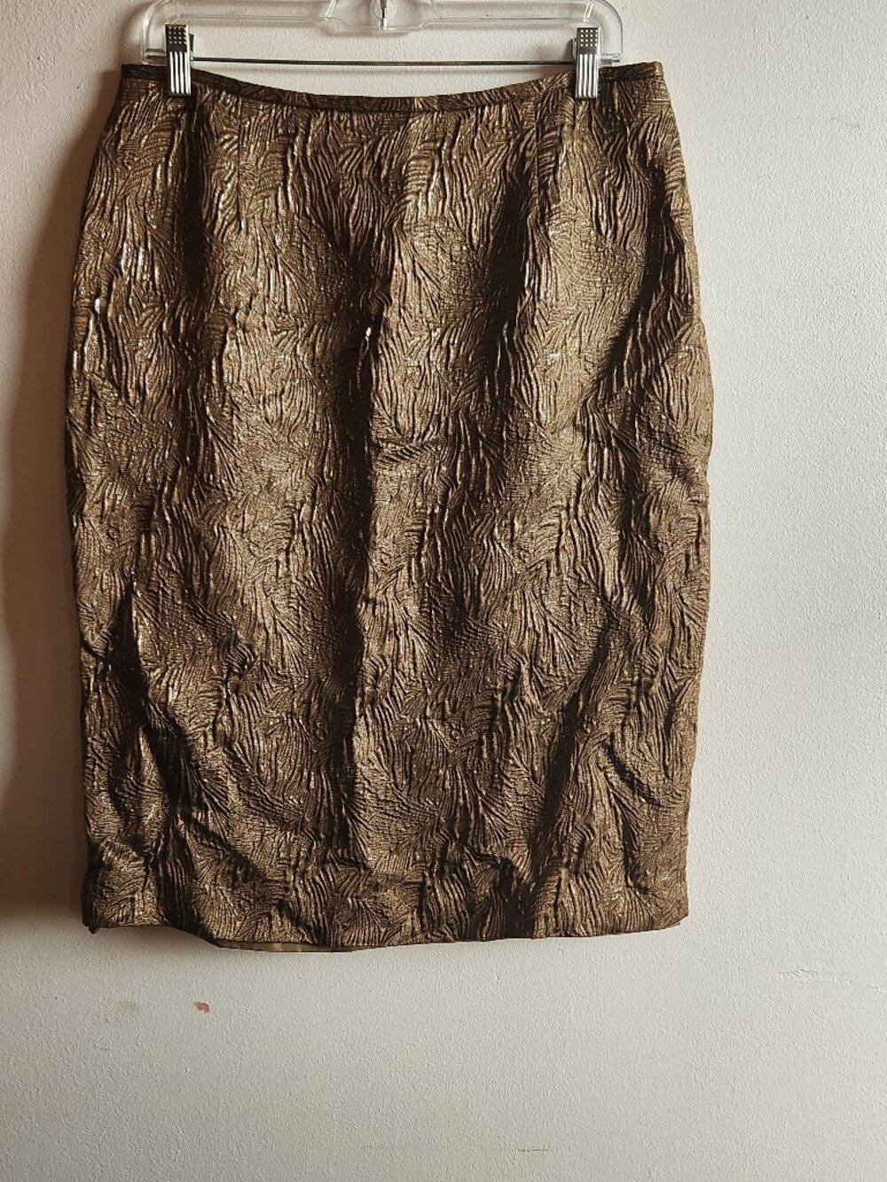 gold textured pencil skirt